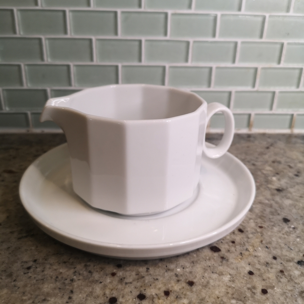 Rosenthal Continental Polygon White Gravy Boat & Studio-Linie Underplate Germany